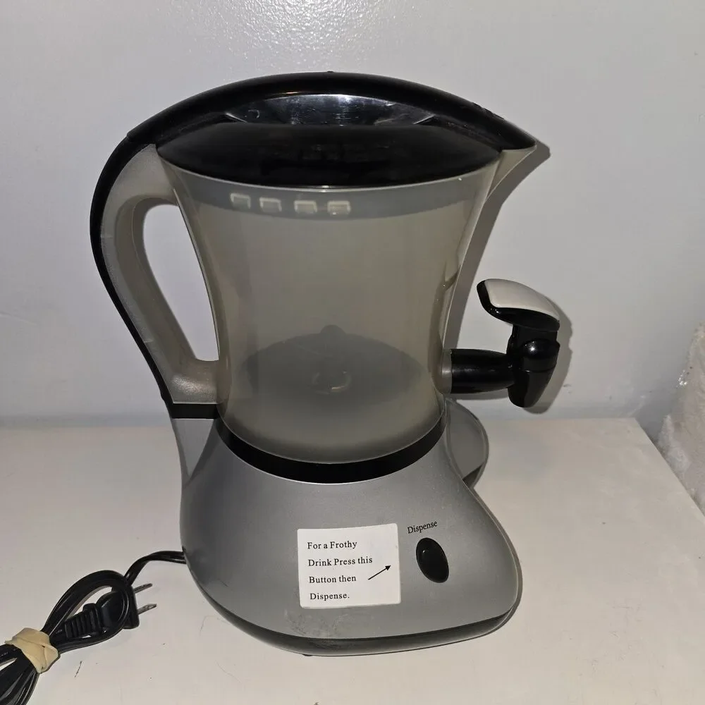 Cocoa Latte Drink Maker Back to Basics CM300BR Silver